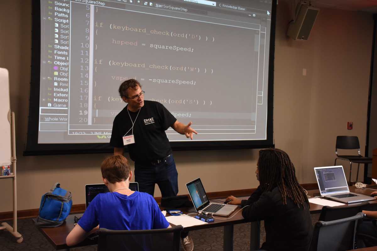 Marc Aubanel teaching GameMaker sprite movement atGamecrash 2016 summer camp