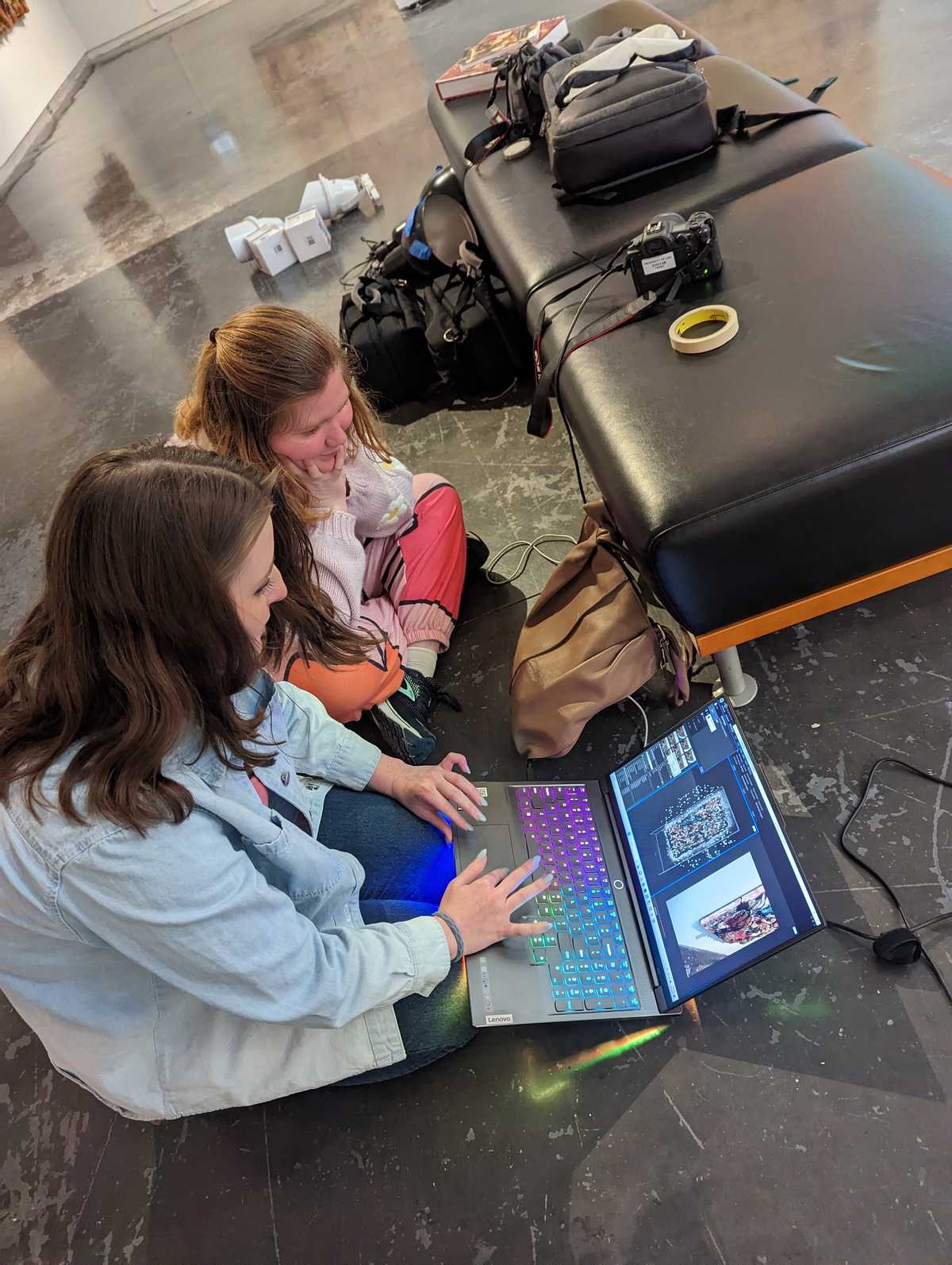 lsu students working on laptop