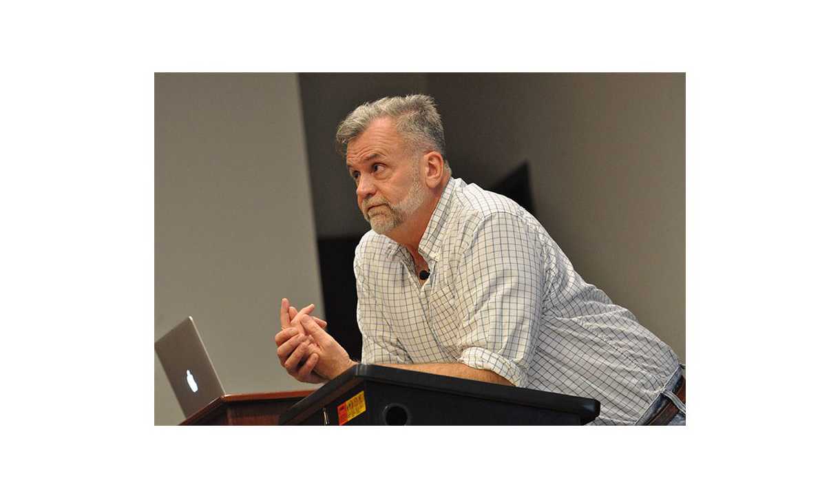 Ken Wesley Talks at USM news author